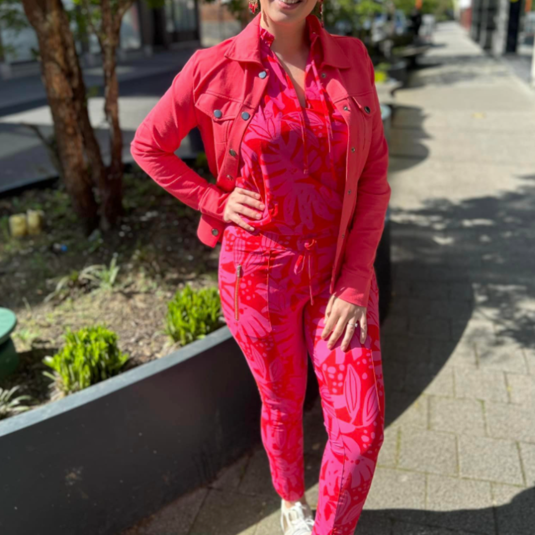 Mouwloze dames blouse met bijpassende comfy broek