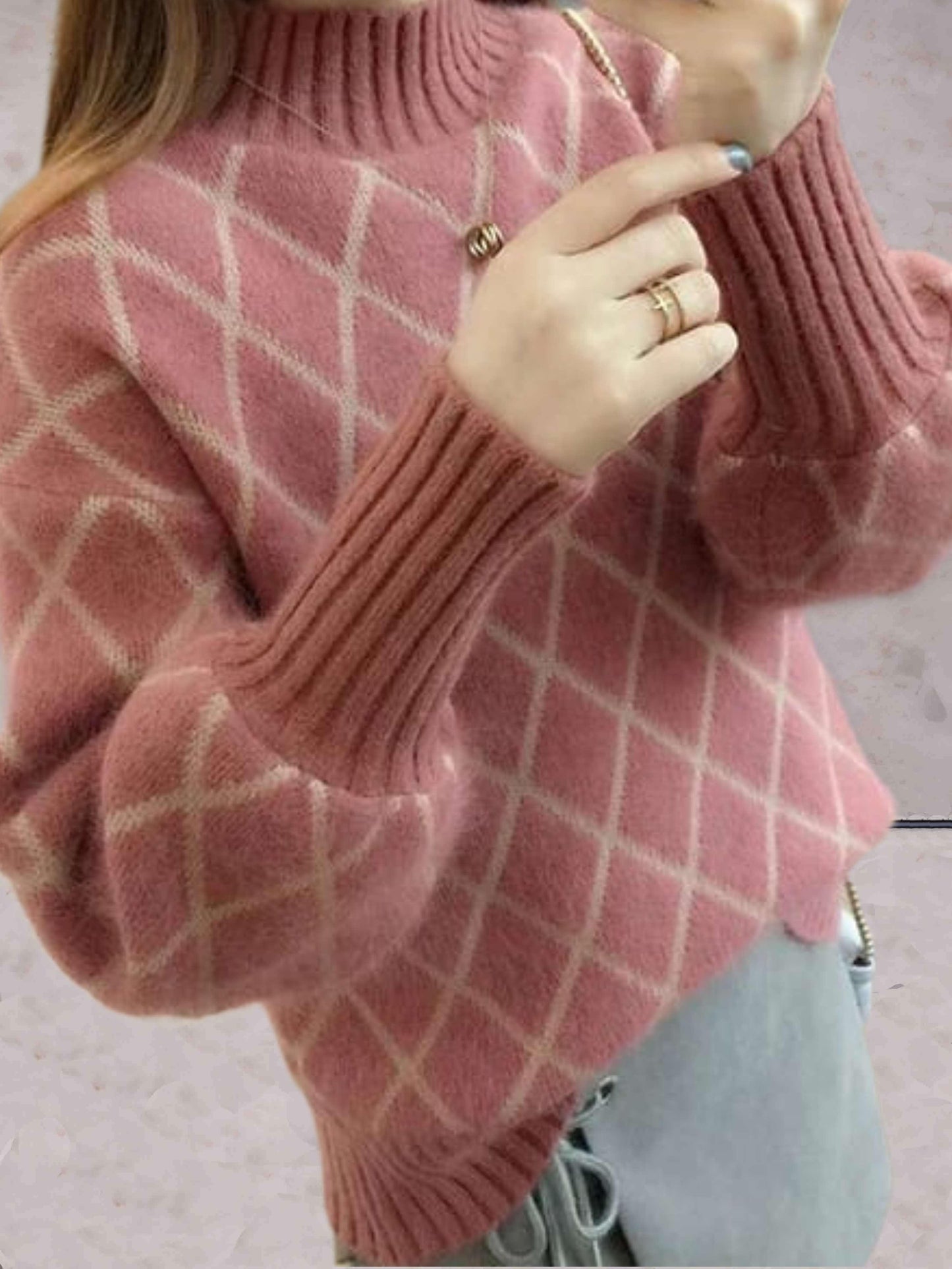 Arlene | Eenvoudig gebreide argyle trui met een rolkraag en geribde mouwen