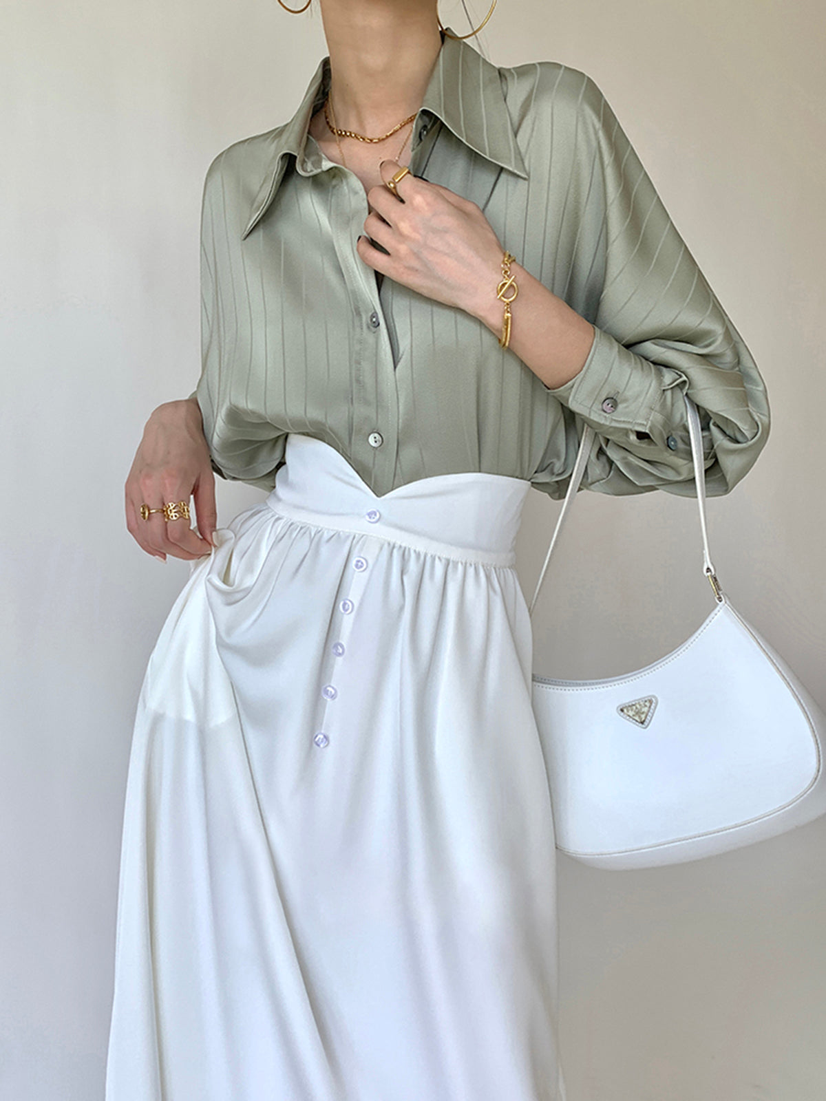 BEAUVOGUE - Charlotte Oversized Overhemd met Kraag en Knoopjes