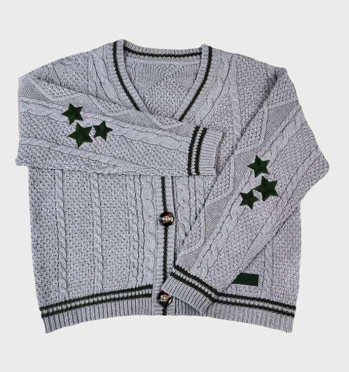 Lynn | Eenvoudig gebreide trui met sterrenpatroon en V-halslijn