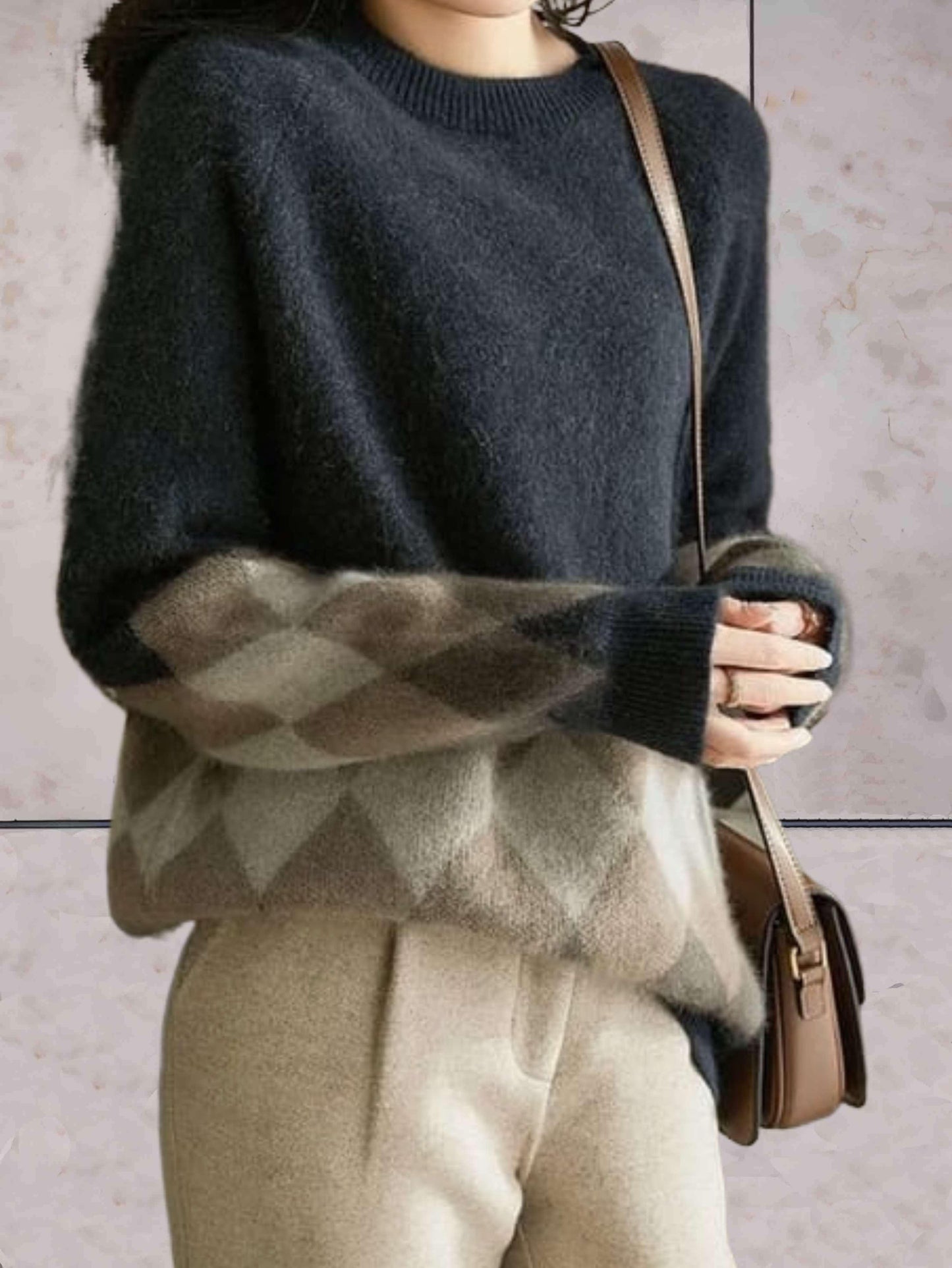 Wina | Oversized gebreide trui in contrasterende kleuren met een ronde halslijn