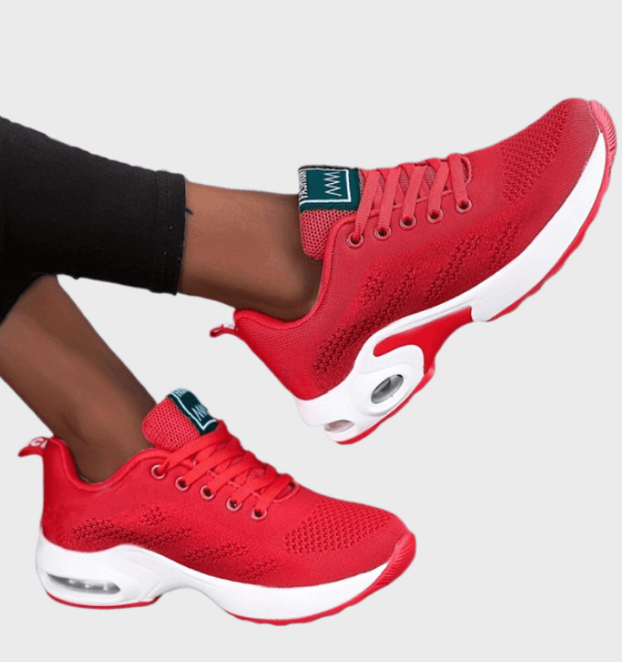 Judy Ann- Mooi passende hardloopsneakers met veters en grote tong