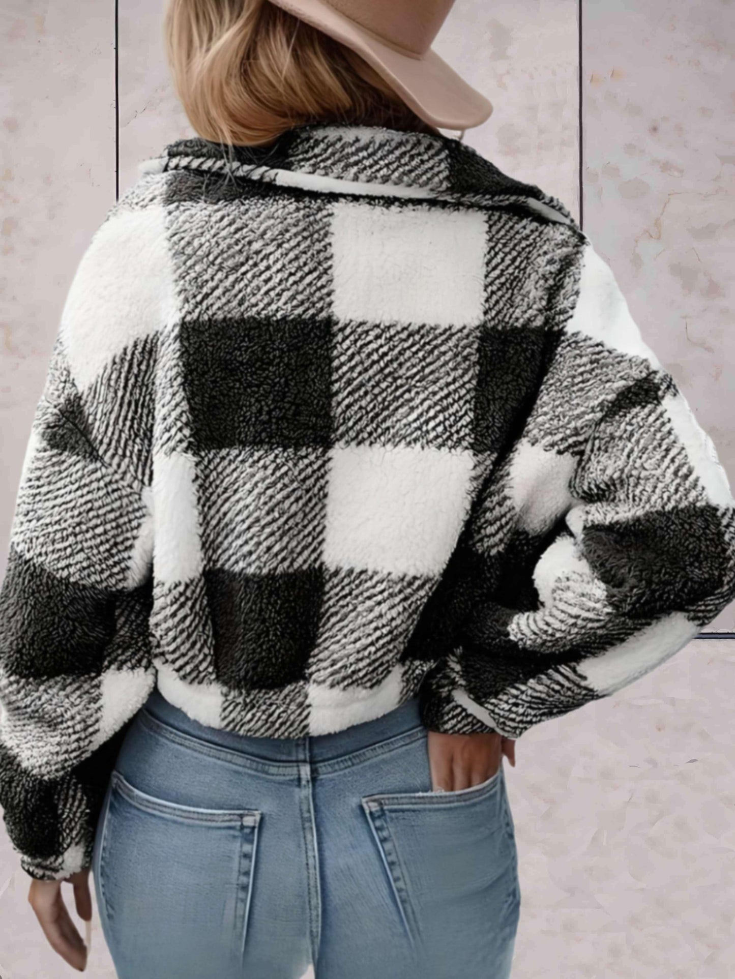 Fella - Zwart geruit cropped dik imitatiejack met ritssluiting