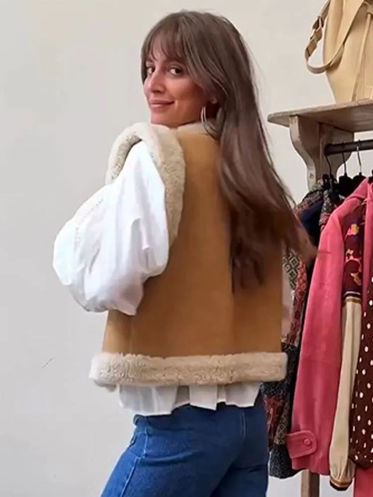 Bruin gilet met imitatiebont
