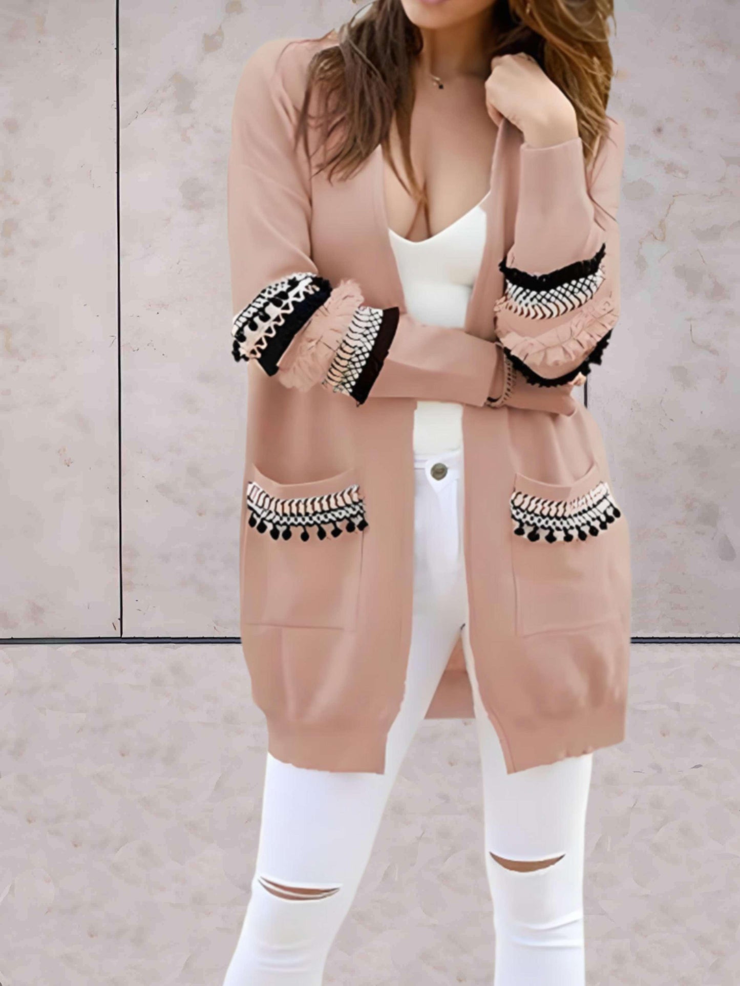 Hansel | Casual halflange gebreide trui met zakken en kwastje