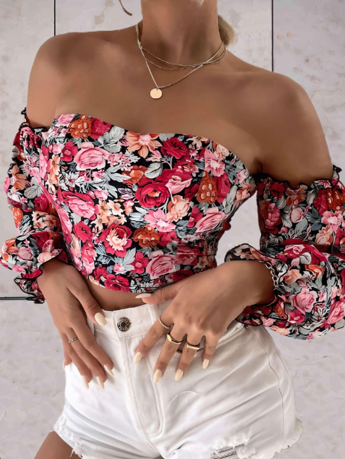 Freda - Zomerse bloemen top open schouders en rug met mouwen