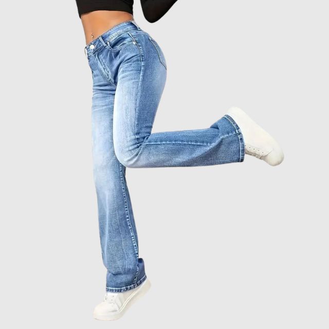 Sienna | Uitlopende jeans met hoge taille en lichte wassing