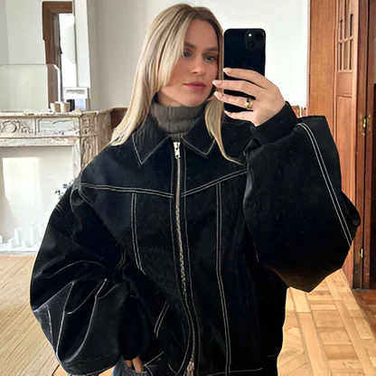 Modieuze Damesjas met Sierlijke Kraag