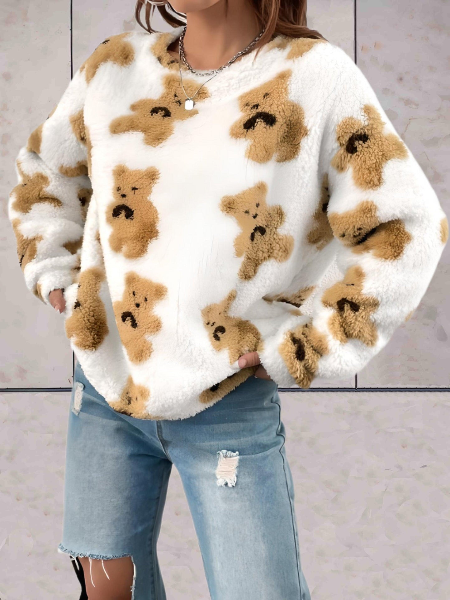 Dakota - comfortabele en zachte oversized trui met berenprint over het hele oppervlak