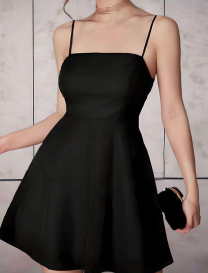 Mandy -  Strakke en chique mouwloze jurk met wijde pijpen