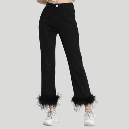 Vivienne Chique jeans met veren