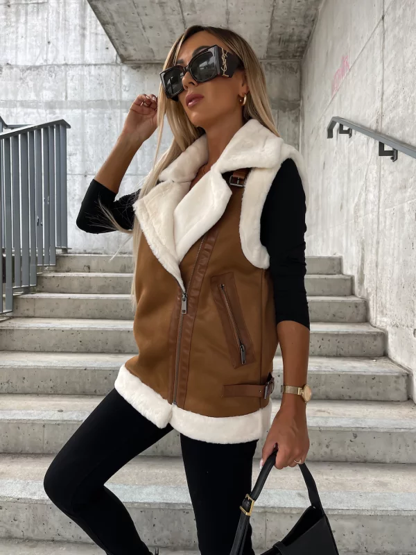 Cleva - Mouwloze wollen jas