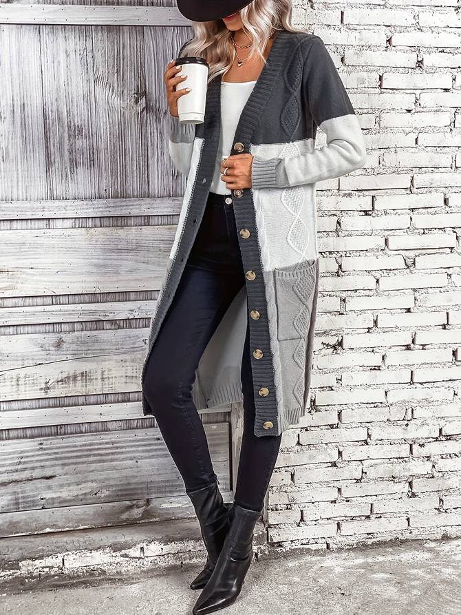 Grijze V-hals winterjas