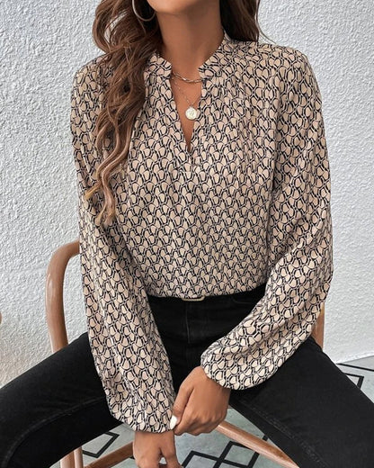 Elegante blouse met patronen