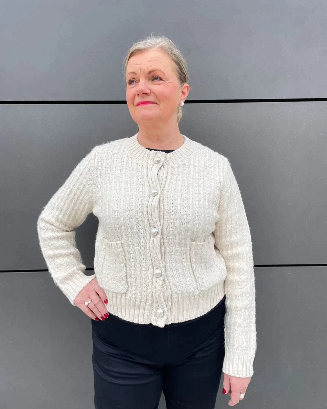 Celine Cardigan | Elegant gebreide vest voor dames met knoopsluiting