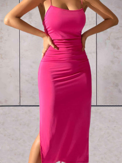 Wella - Split strakke lange jurk met schouder straps en open rug