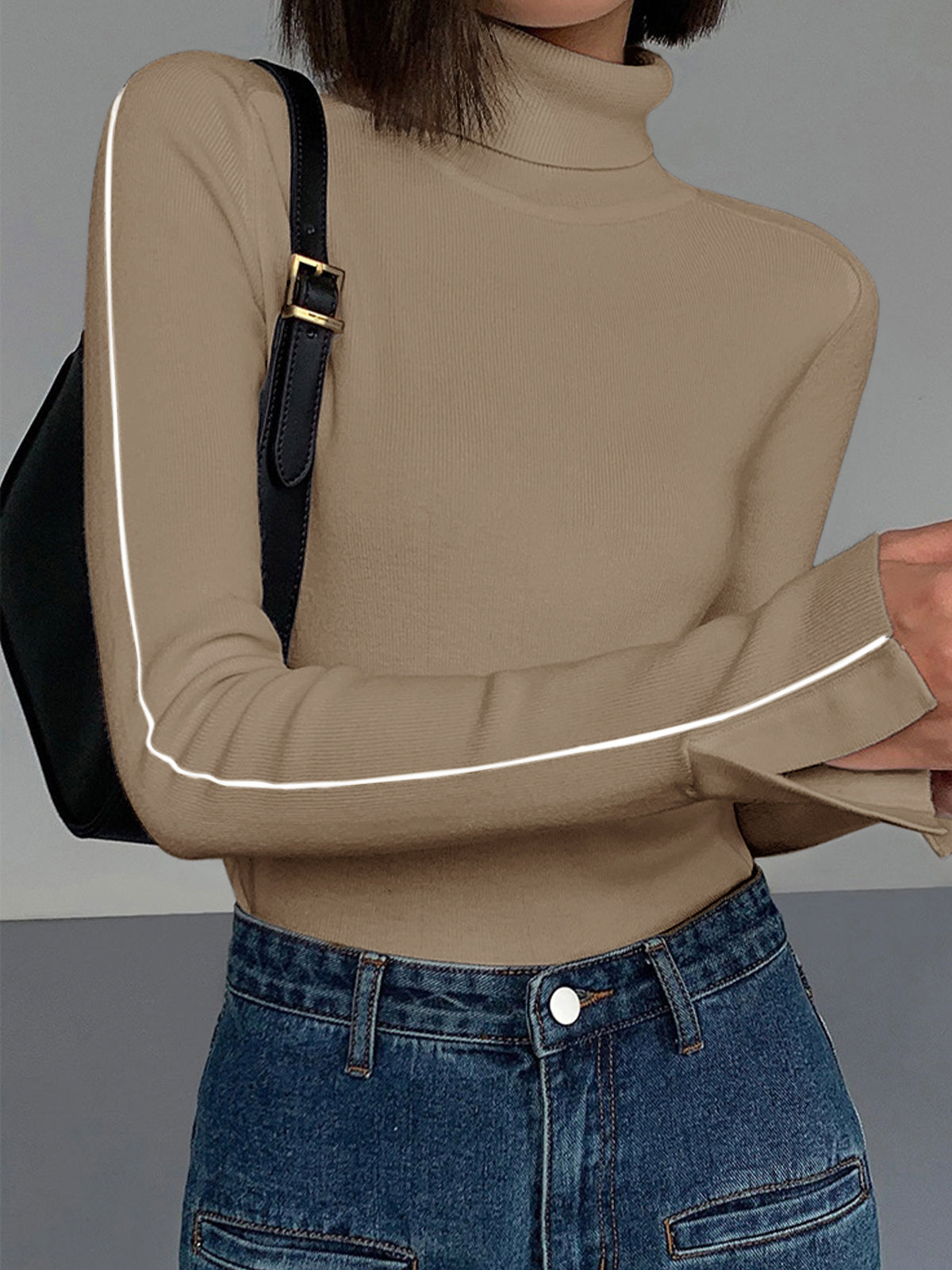 BEAUVOGUE - Trui met contrasterende biezen