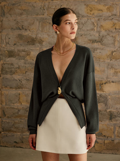 BEAUVOGUE - Effen vest met gouden knoop