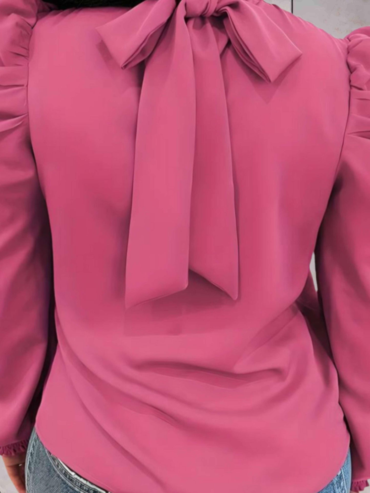 Bittany - Mooi aansluitende coltrui met lange pofmouwen