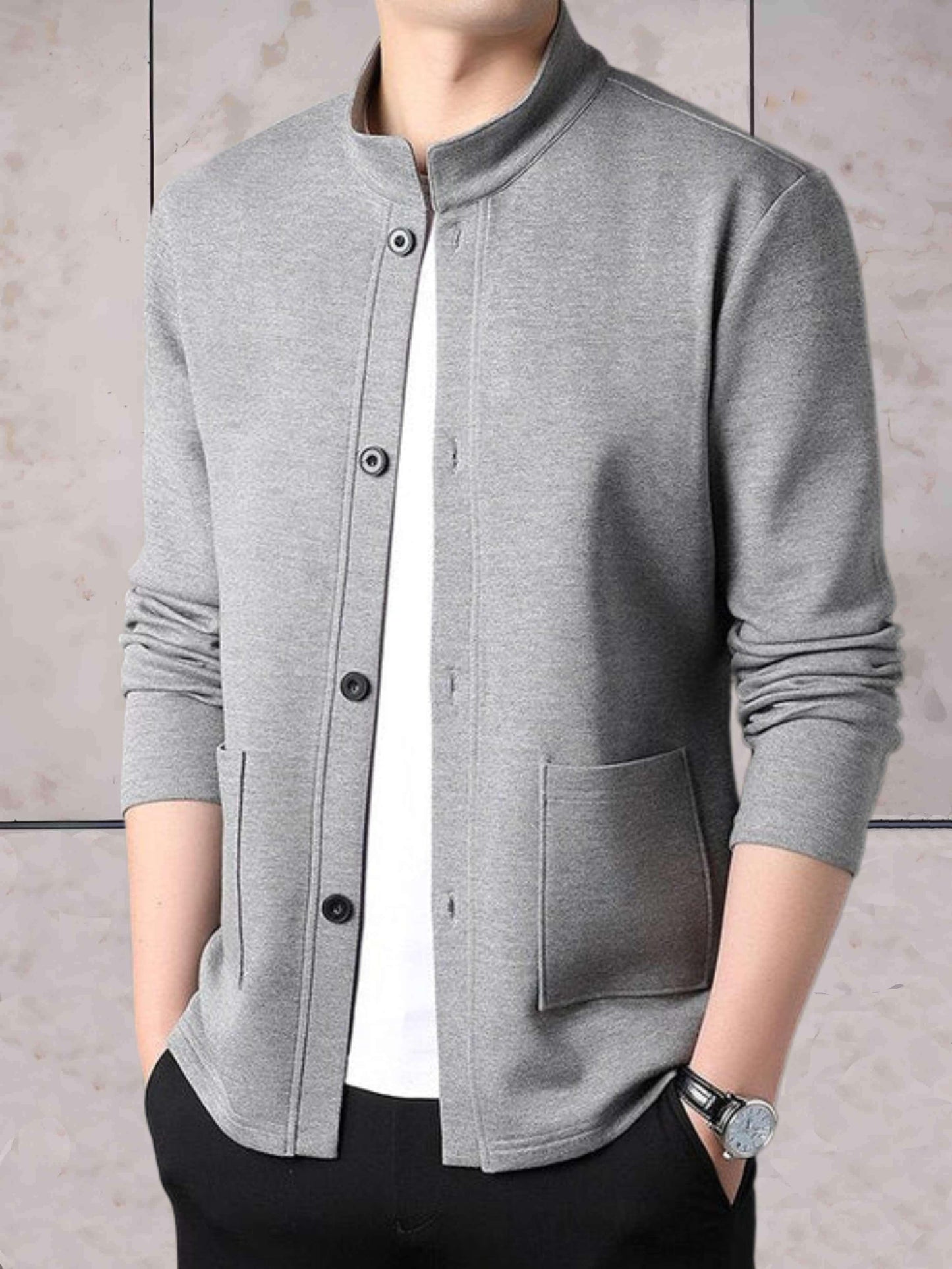 Bruce -  eenvoudig effen jack met opstaande kraag, zakken en knoopsluiting