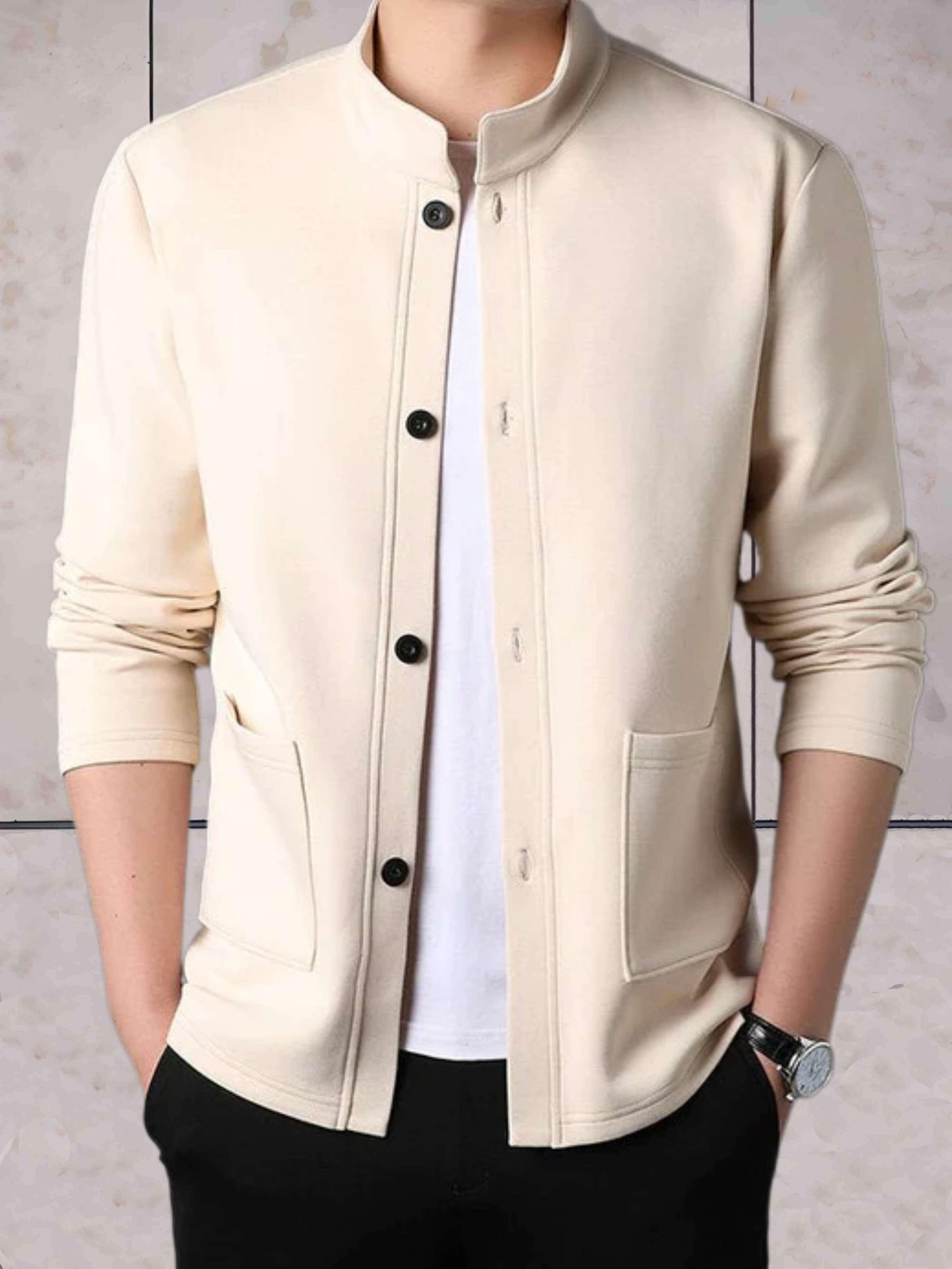 Bruce -  eenvoudig effen jack met opstaande kraag, zakken en knoopsluiting