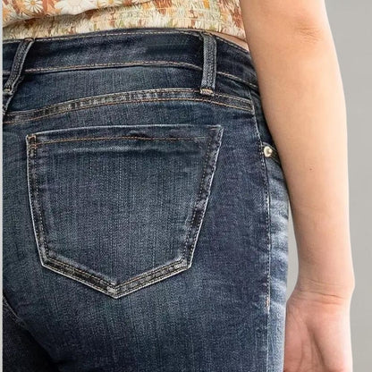 Uitlopende broek met dubbele knopen