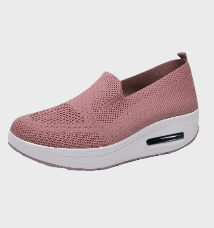 Trisha - Slip on sneakers met hoge tussenzool en puntige neus