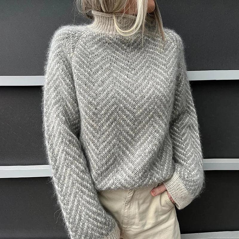 Autri Coltrui | Elegante Grijs gestreepte wintertrui voor dames