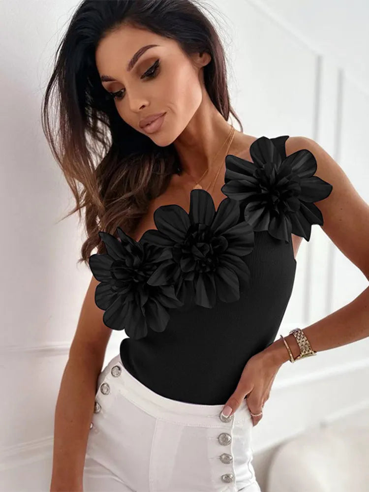 One shoulder top met bloemen