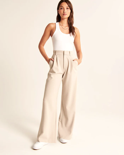 Joycelyn - Getailleerde broek met wijde pijpen in beige