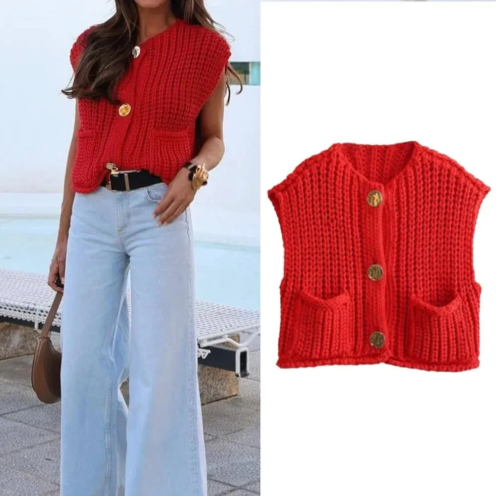 Alida Kort Vest | Gebreid damesvest met gouden knopen