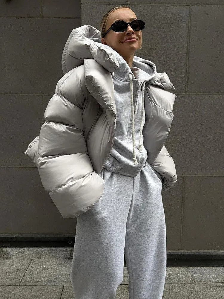 Atelier Puffer | Kort gewatteerde winter damesjas met capuchon