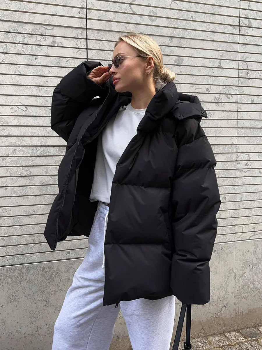 Atelier Puffer | Kort gewatteerde winter damesjas met capuchon