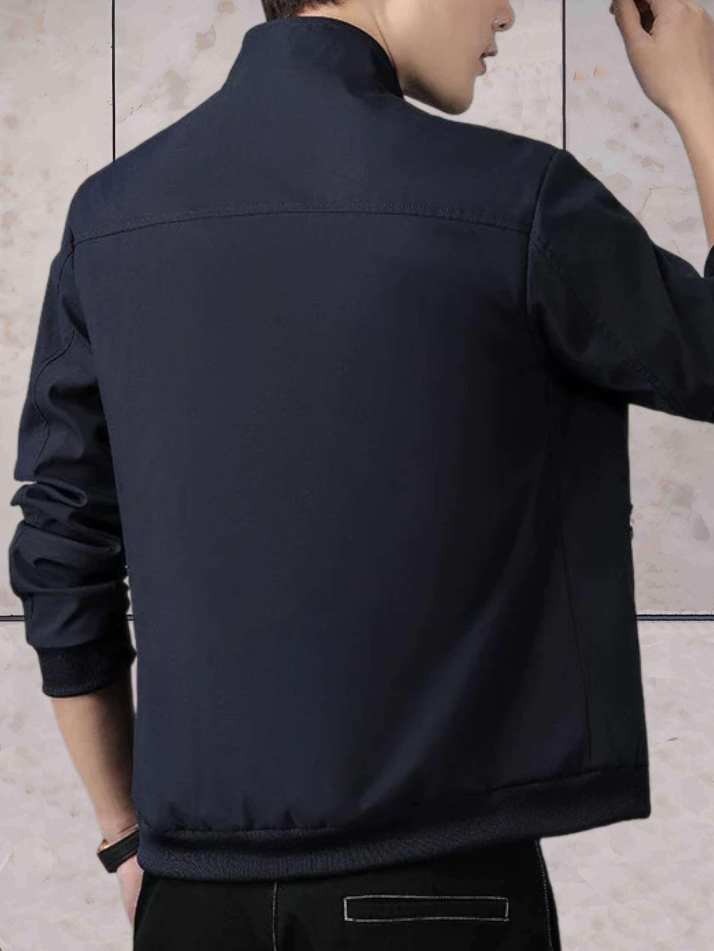 Liam - nonchalant polyester jack met opstaande kraag en ritssluiting over de hele lengte