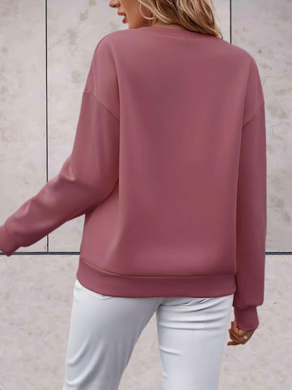 Madison -  Lange trui met liefde is alles wat je nodig hebt statement design vooraan