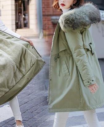 Augustyn Parka | Moderne lange winterjas met bontkraag voor dames