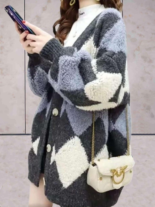 Myka | Nonchalante gebreide bonttrui met V-hals, knoopsluiting en ruitpatroon