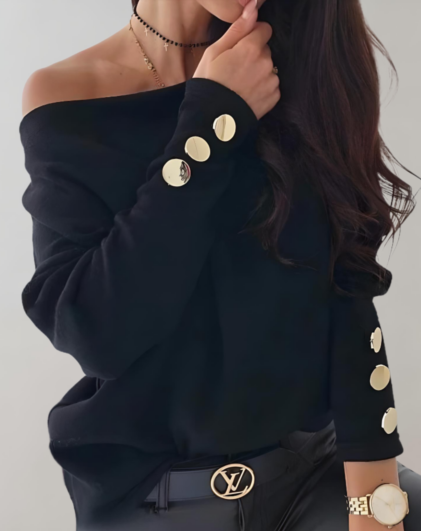 Nyssa | Eenvoudige trui met een v-hals en knopen op de mouw