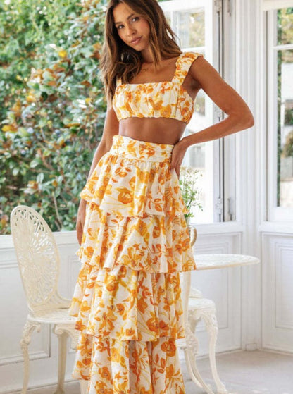 Daniela | Tweedelig Oranje gebloemde crop top en gelaagde rok