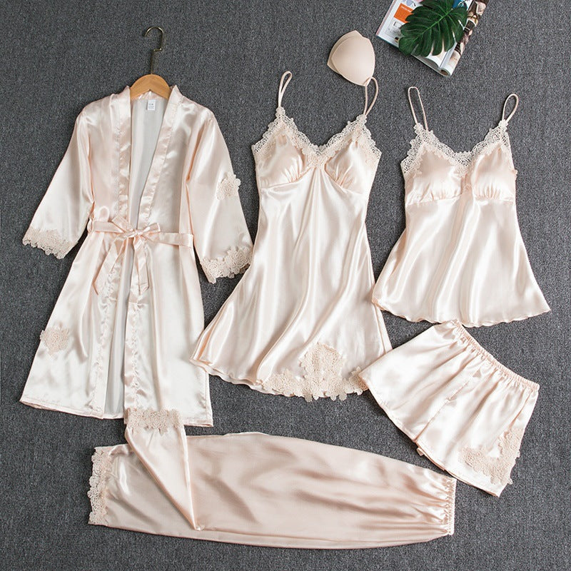 Emma | satijnen pyjama set met kant