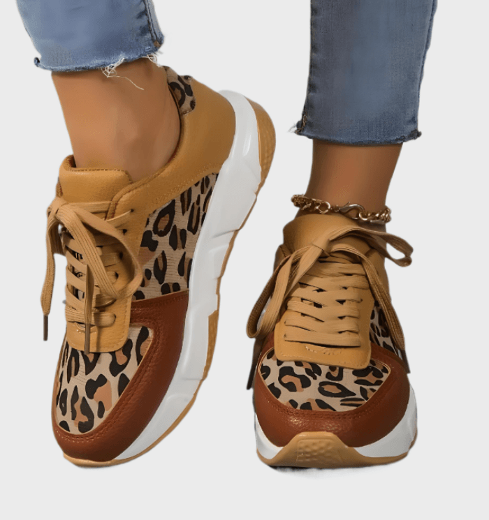 Paula -  Tweekleurige sneakers met veters en luipaarddessin