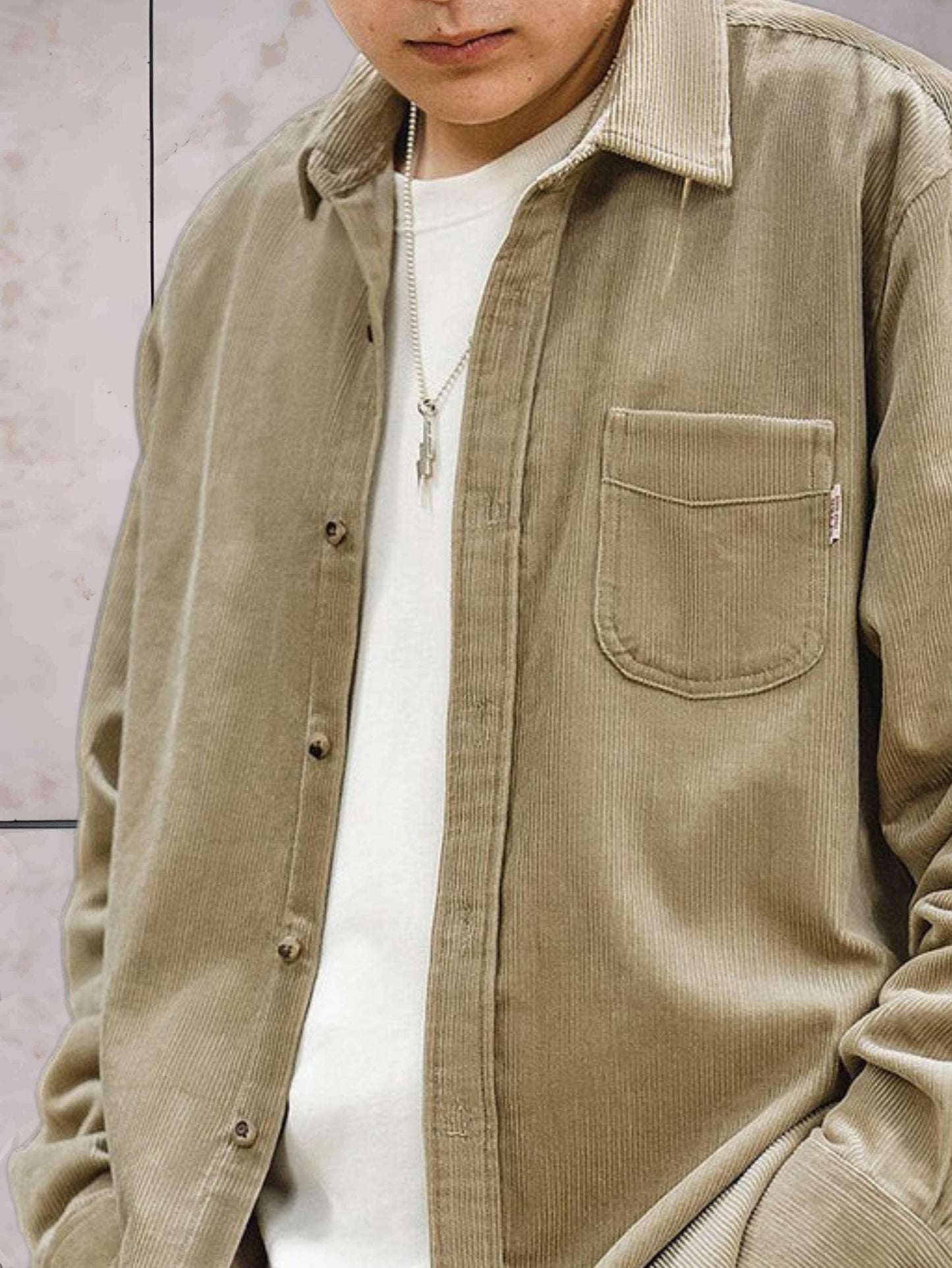 Ralph -  eenvoudig corduroy jack met een borstzak en knoopsluiting