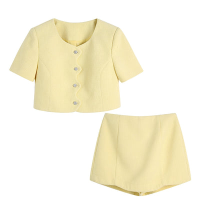 Two piece set geel