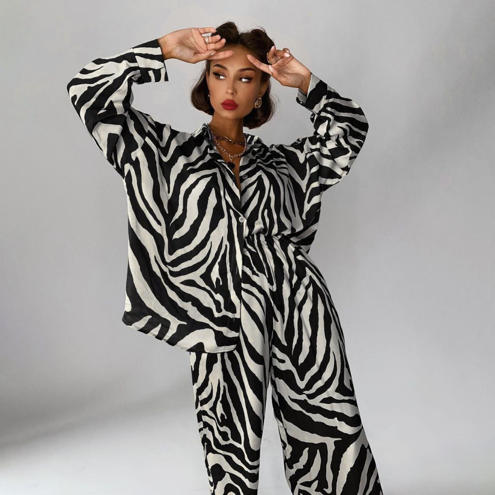 Two piece set zebra