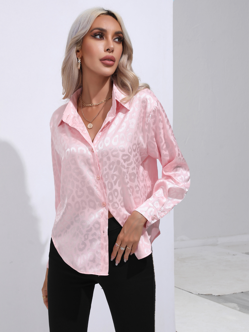 Roze satijnen blouse met panterprint