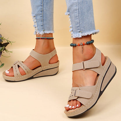 Albina - Orthopedische Sandalen voor een zomerse wandeling