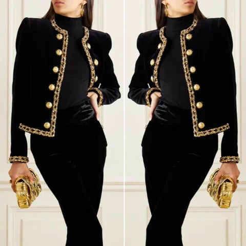 Aili - Elegante Jas met Knopen