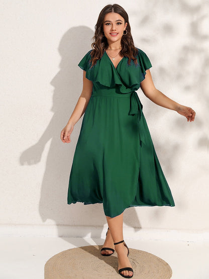 Omslagjurk met ruffles (plus-size)