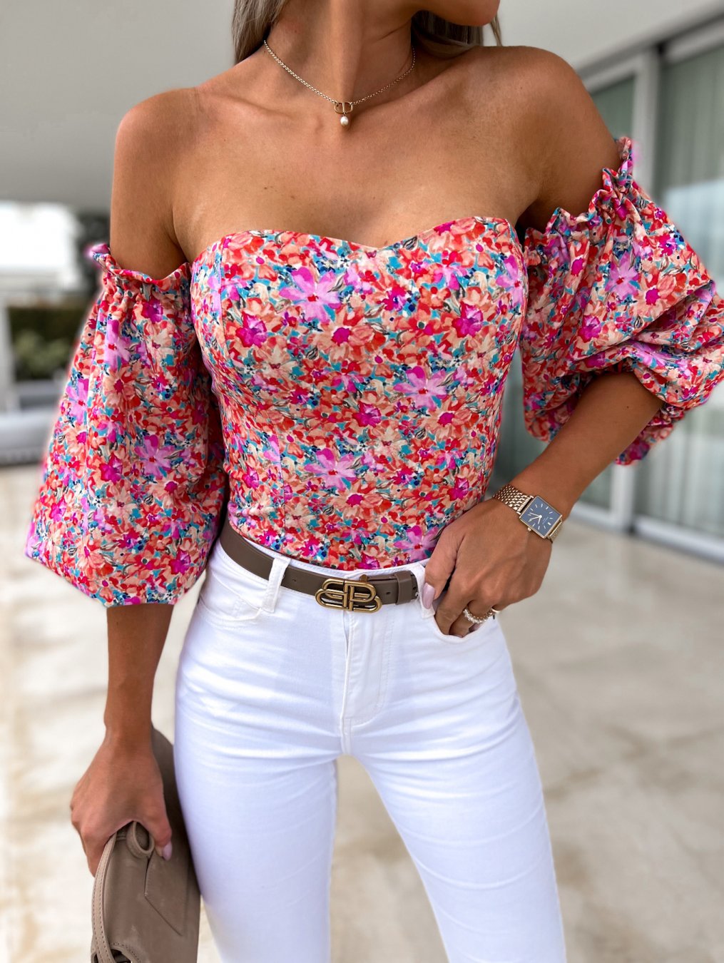 Off-shoulder top met bloemen