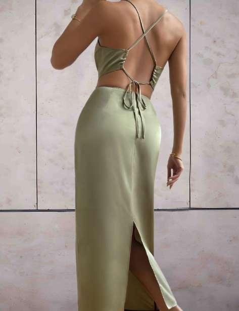 Georgina - Formele satijnen jurk open rug in groen